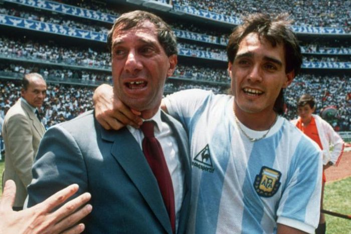 Bilardo celebrating Argentina's World Cup triumph in Mexico