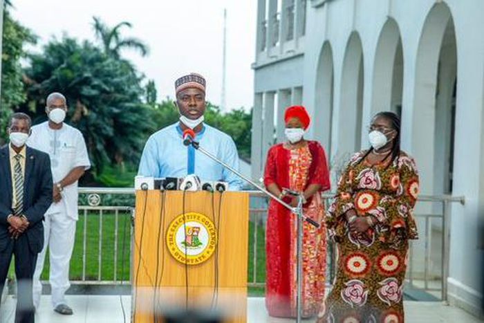 Governor Seyi Makinde announces first Coronavirus-related death in Oyo state. [Twitter/@seyiamakinde]