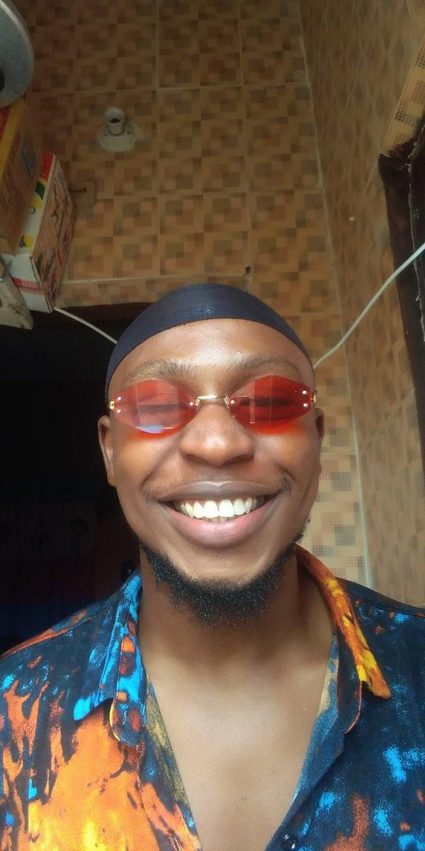 Newly married woman whose hubby lives abroad offered me 150k salary to be her lover - Model