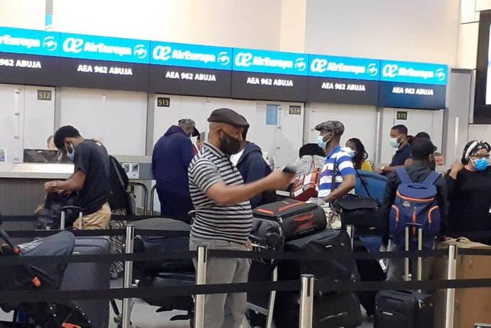 327 Nigerians depart London for Abuja. (National Accord)