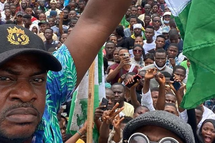 Nollywood actor, Odunlade Adekola joins the #EndSARS protest in Abeokuta, Ogun state. [Instagram/@odunomoadekola]