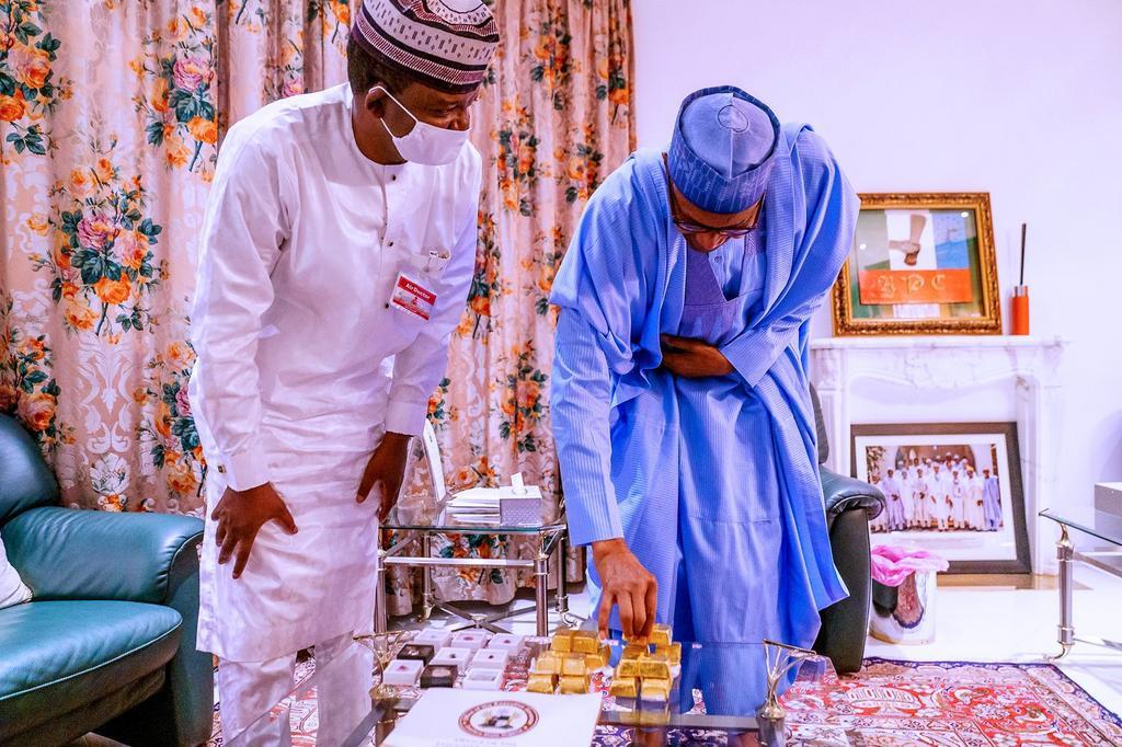 Governor Bello Matawalle updates President Muhammadu Buhari on illegal mining activities and security situation in Zamfara state. [Twitter/BashirAhmaad]