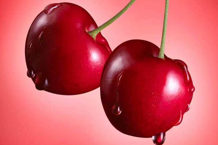 Dr. Pimple Popper Removes Cherry-Shaped Cyst