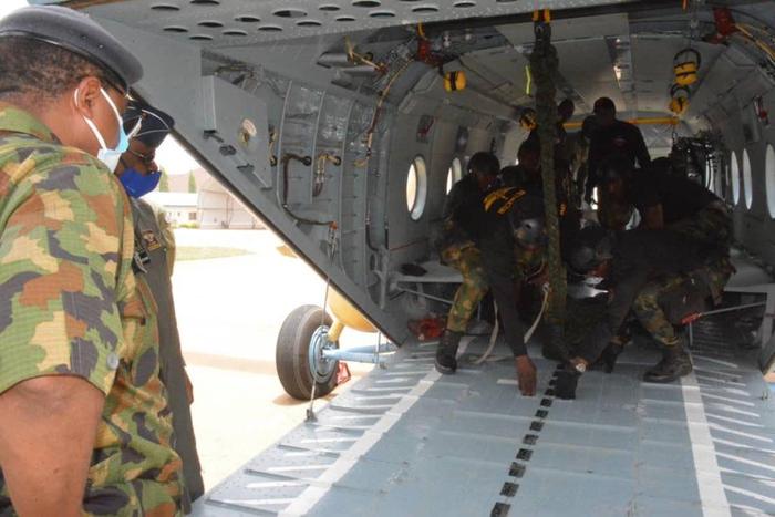 Chief of Air Staff, Air Vice Marshal Abubakar Sadique has commended his troops and personnel for displaying courage, commitment and patriotism in discharging their assignment. [Twitter/@NigAirForce] NAF