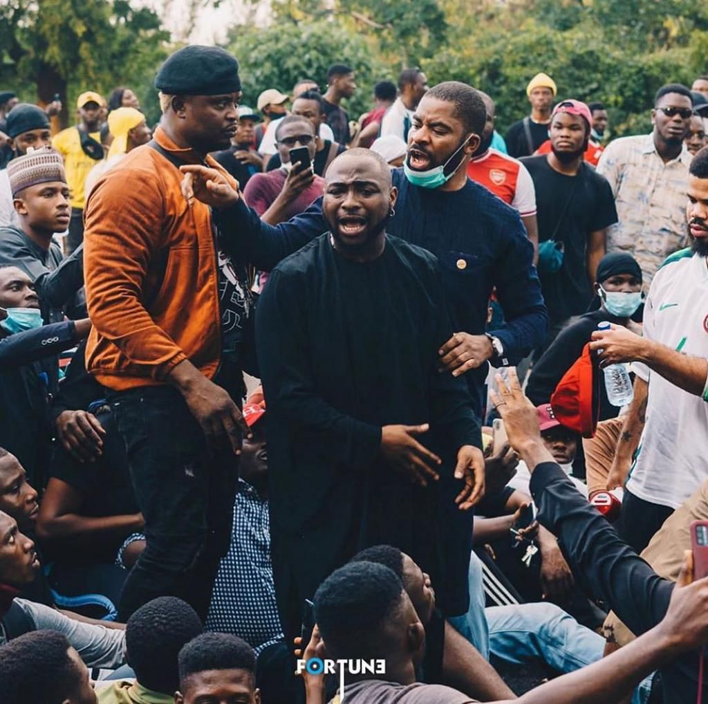 Davido didn't just protest as he helped secure the release of some of the protesters who had been arrested by the police authority. [Instagram/TheDavidoDailyShow]