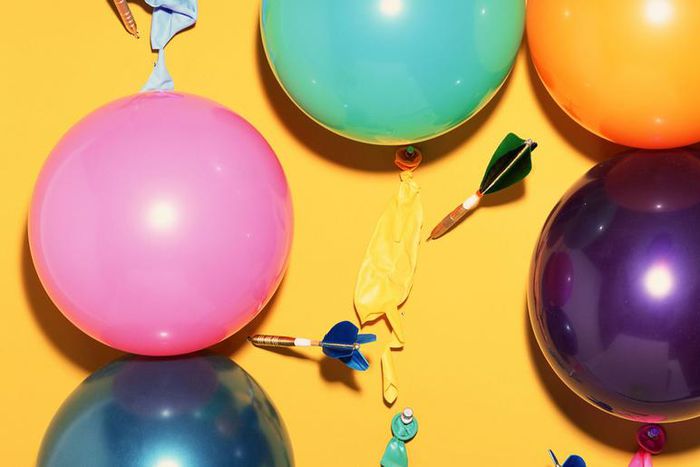 Dr. Pimple Popper Tackles a Never-Ending Blackhead