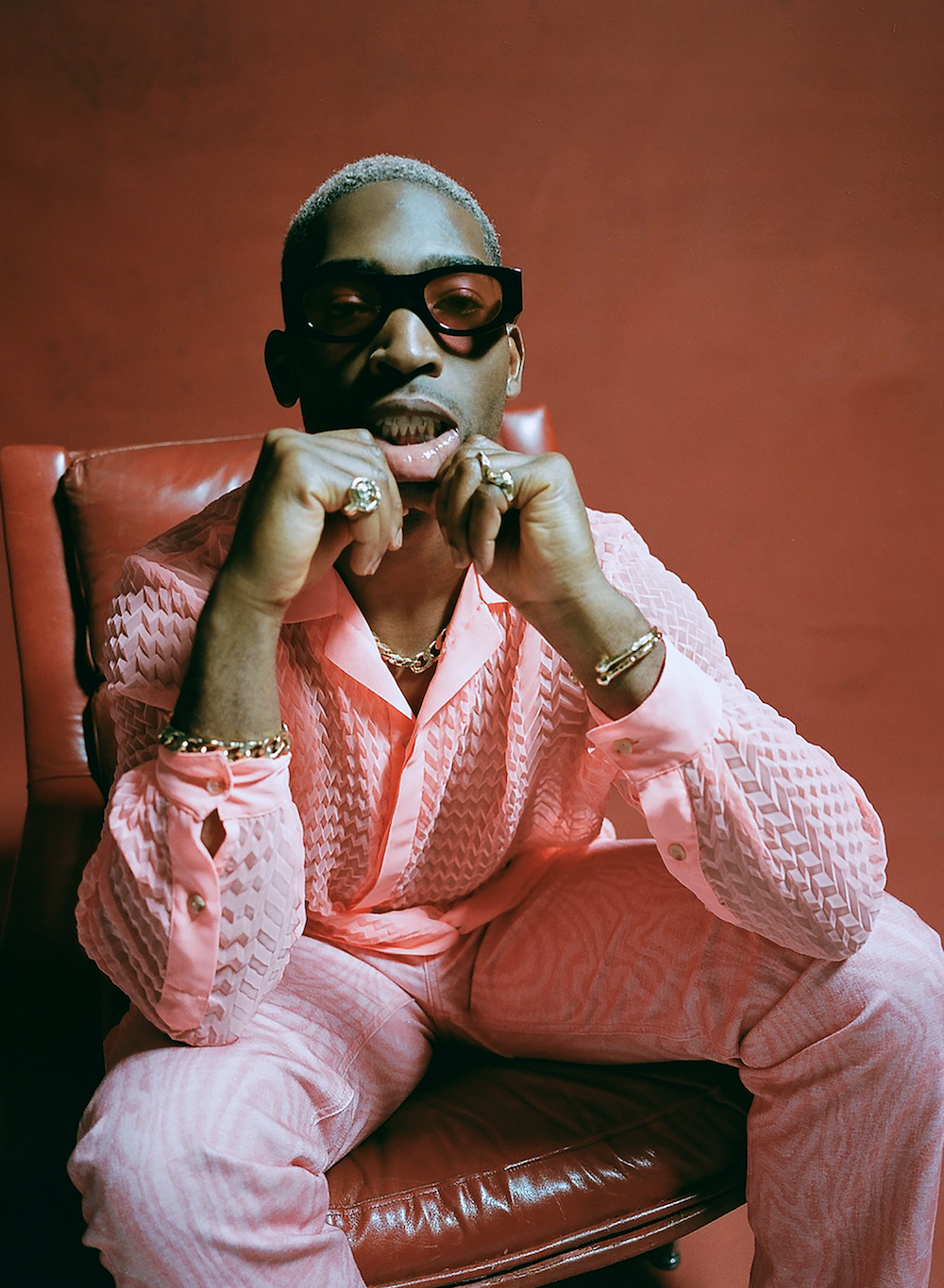 Tinie makes triumphant return with new music & slick visuals, "Top Winners," featuring Not3s