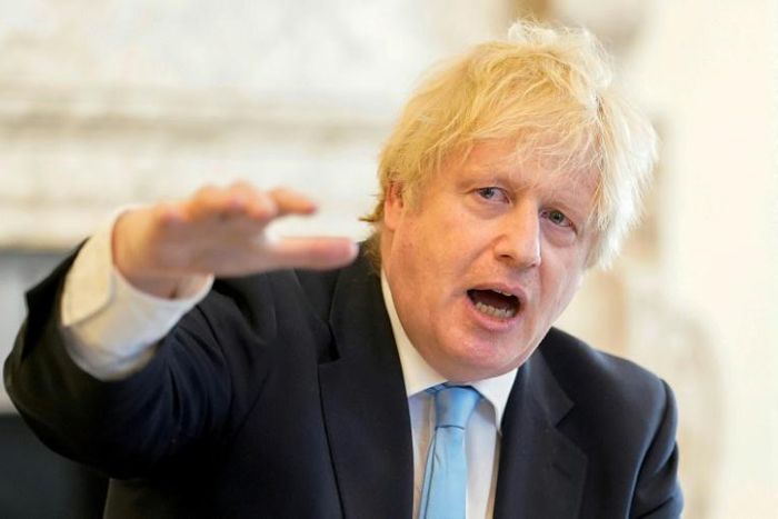 Downing Street says Johnson will not change his mind over keeping his top adviser and considers the matter closed
