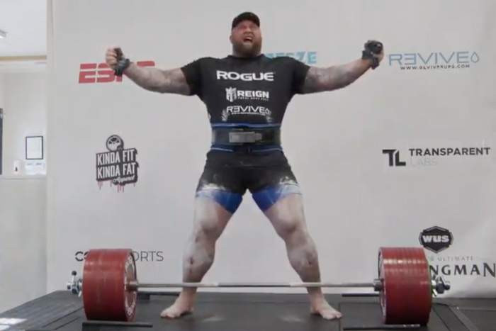 Fans React to Hafthor Björnsson's Record Deadlift