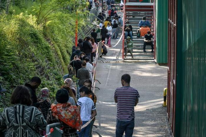 Geneva is one of thew world's most expensive cities -- but the coronavirus has left has thousands in need