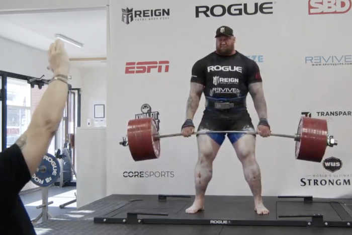 Hafthor Björnsson Sets New Deadlift World Record