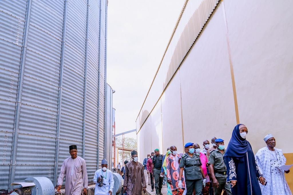 The Minister of Agriculture and Rural Development, Sabo Nanono and Minister of Humanitarian Affairs, Disaster Management & Social Development, Sadiya Umar Farouq. [Twitter/@Sadiya_farouq]