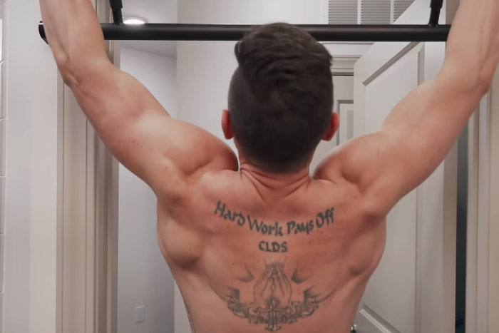 This Guy Did 100 Pushups and Pullups Every Day