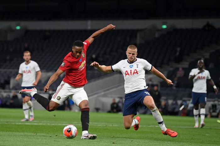 Tottenham are set to offer a new contract to Eric Dier (R)