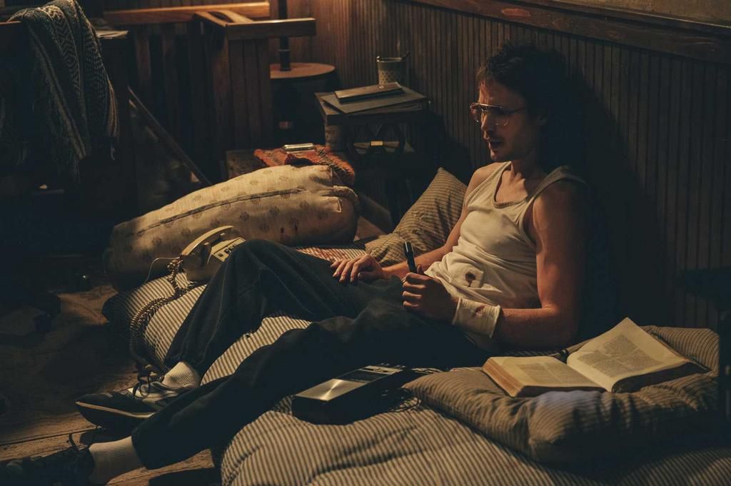 taylor kitsch david koresh waco