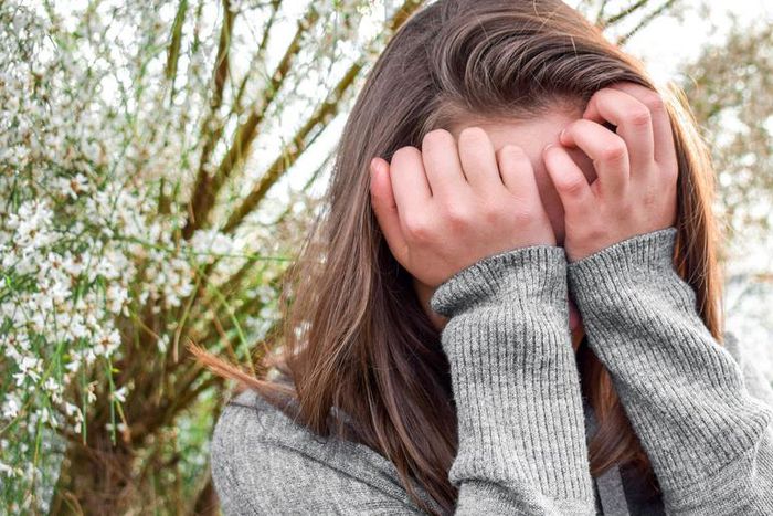 Dr. Pimple Popper Extracts Blackhead On Eye