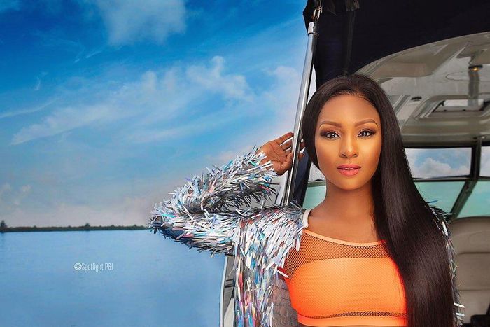 Osas Ighodaro [Instagram/@officialosas]