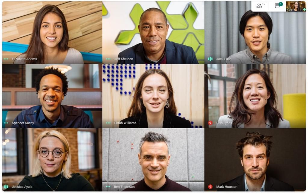 5 online tips for keeping in touch with people you care about