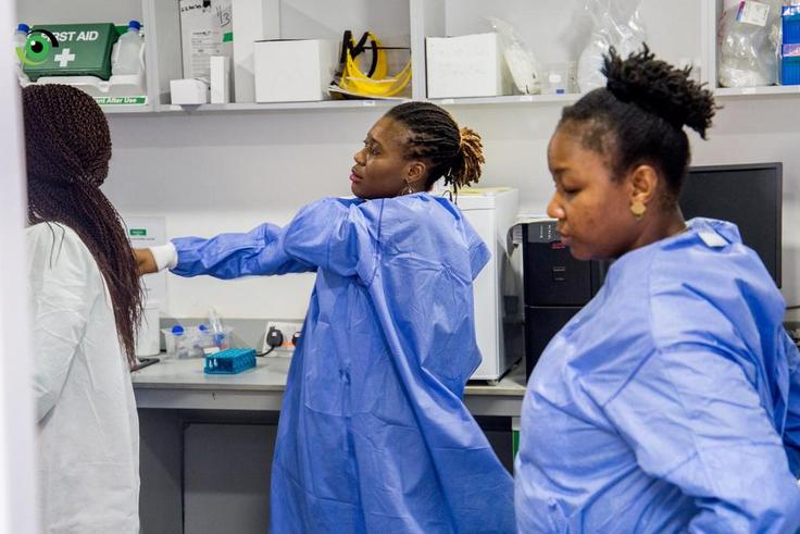 Coronavirus testing at the National Public Health Reference Laboratory in Gaduwa, Abuja [Twitter/@nighealthwatch]