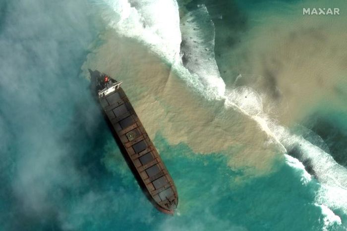 The environment ministry announced this week that oil had begun seeping from the hull