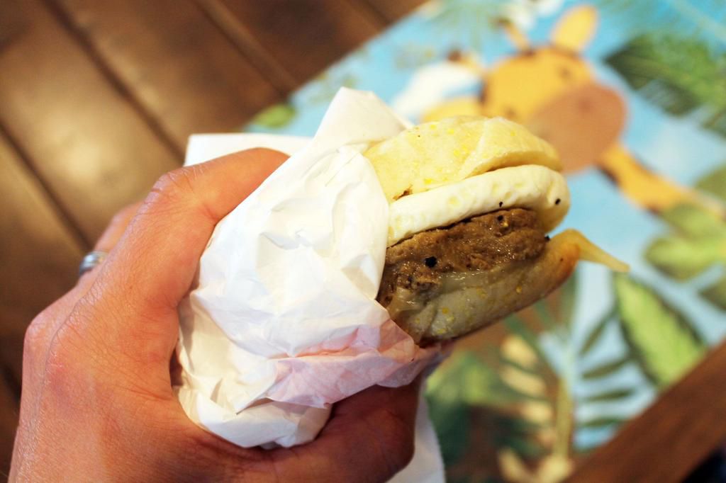 dunkin donuts beyond meat sausage breakfast sandwich taste test review