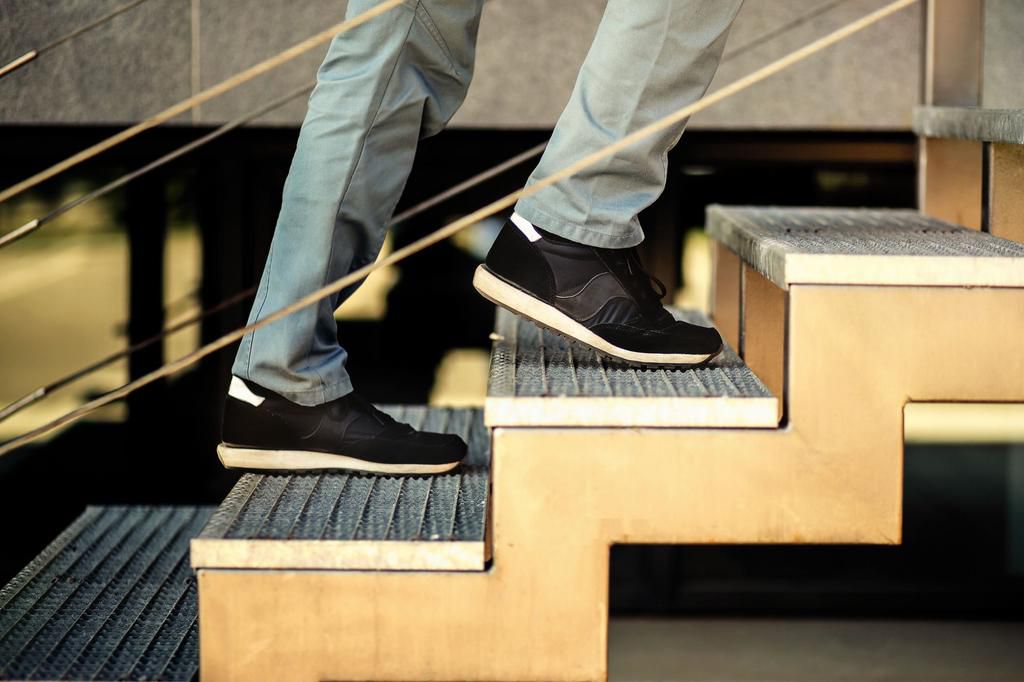 Feet go up the stairs