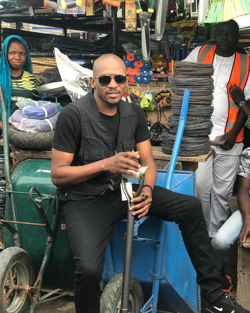 The singer is appealing to the Kaduna state government to come to the aid of the people in his community [Instagram/JoeelKennis]