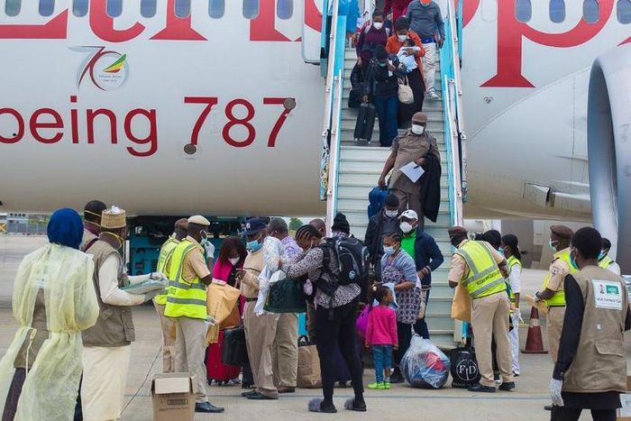 FG evacuates 50 trafficked girls, 19 stranded Nigerians in Lebanon - Onyeama [Twitter/@NCDCgov]