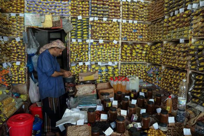 Yemenis are turning to herbal remedies to protect themselves from coronavirus as fears mount in the most impoverished Arab nation over the number of infections in the war-hit country