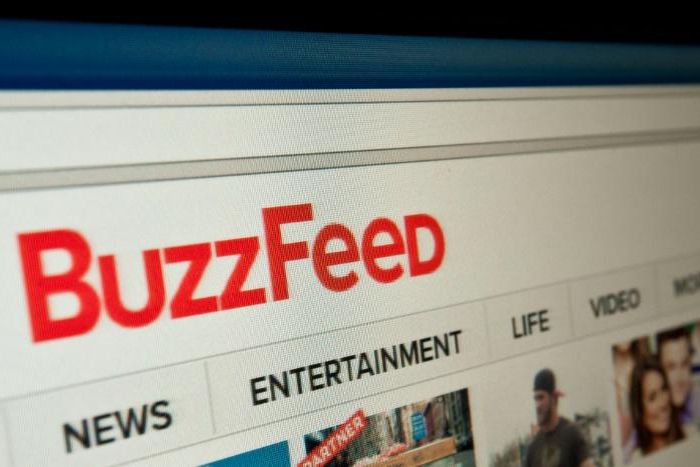 Buzzfeed has said it is closing its news operations in Britain and Australia as it tries to cut costs