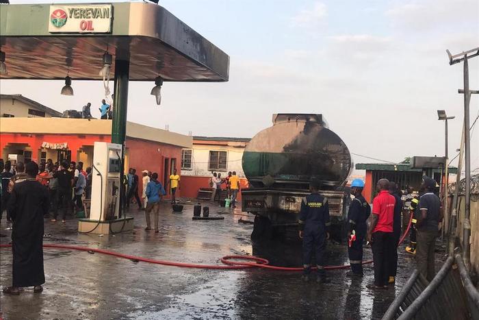 How Lagos firemen averted another explosion at filling station. [Twitter/@followlasg]