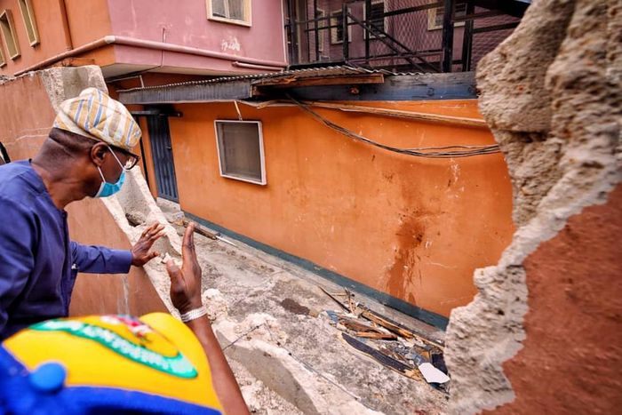 Governor Babajide Sanwo-Olu visits helicopter crash scene, promises to rebuild damaged structure. (TheSun)