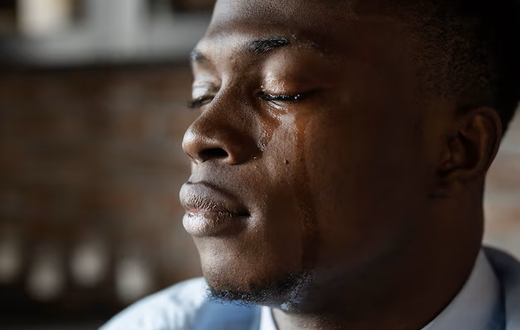 My girlfriend was sponsoring her boyfriend with my money [Freepik]