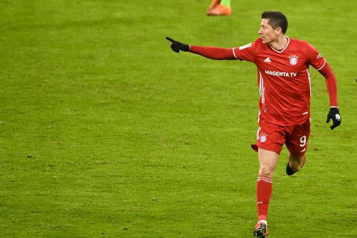 Robert Lewandowski passed the milestone of 250 Bundesliga goals on Wednesday and picked up FIFA's 'The Best' player of the year award on Thursday