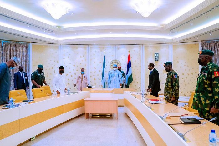 Buhari presides over 2nd national security meeting in 4 days (Tolani Alli)