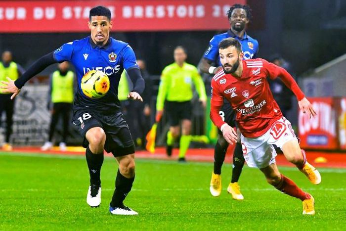 Meet the 'boss': William Saliba in action against Brest in midweek