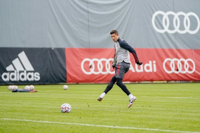 European player of the year Robert Lewandowski is one of 10 players for the FIFA The Best men's award on the shortlist unveiled Wednesday, alongside the likes of Cristiano Ronaldo, Lionel Messi, Neymar and Kylian Mbappe