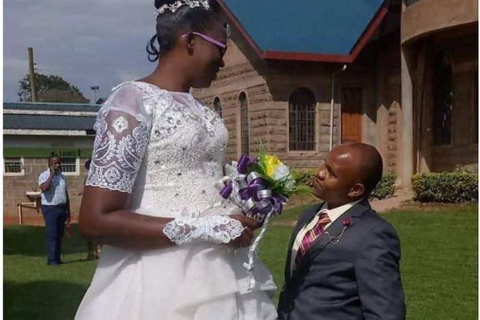 I love him the way he is – Tall bride tells critics who say groom is too short