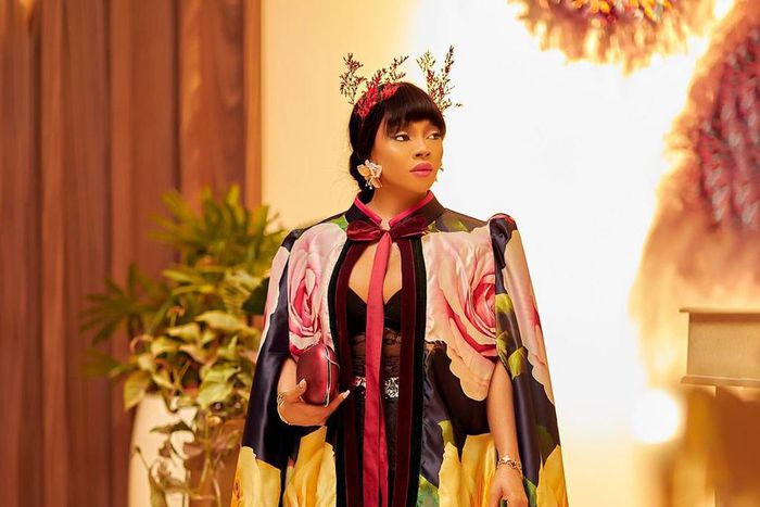 Toke nailed the oriental theme [instagram/toke]