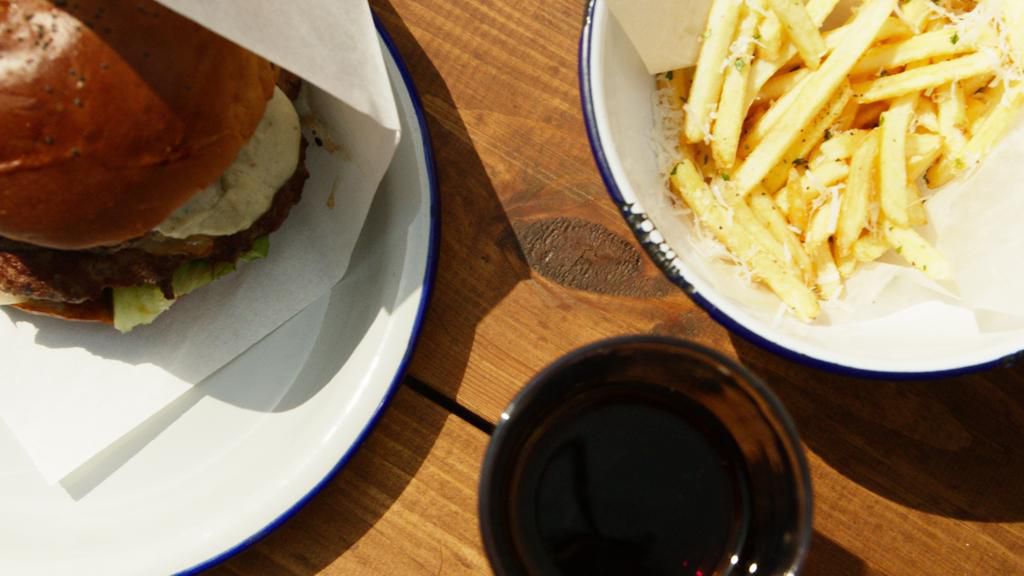 Intermittent fasting helps you reduce your calorie intake