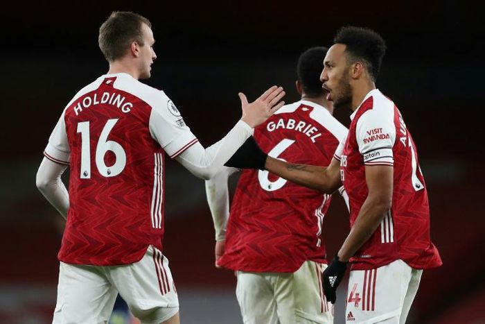 Pierre-Emerick Aubameyang (right)scored his first Premier League goal from open play since September
