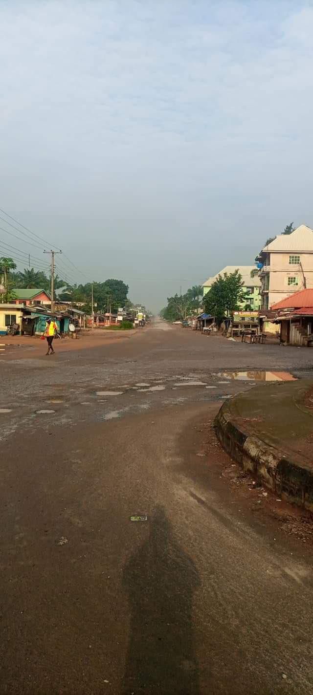 Empty street in Nigeria's southeast (Twitter: @Pherygetmore)