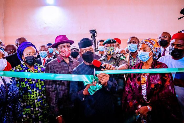 Vice President Yemi Osinbajo inaugurates ultra-modern Anambra shoe cluster. [Nairaland]