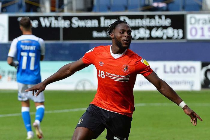 Fred Onyedinma (Twitter/Luton Town)