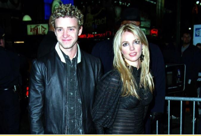 Justin Timberland and his former girlfriend Britney Spears back in 2002 [PageSix]