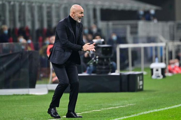 AC Milan coach Stefano Pioli is in quarantine after testing positive for Covid-19
