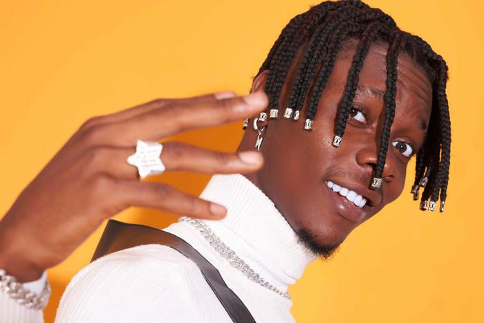 Mama Matters Entertainment signs Twist, about to drop his first single "Network"