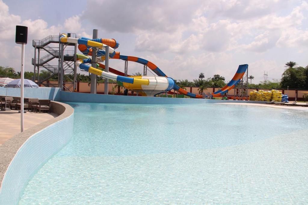 Park Vegas Water Park in Delta State (Delta press corps)