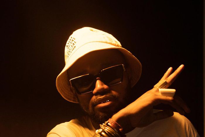 Jeune Lio celebrates the women in video for 'SGFA(Sexy Girl From Abidjan)' featuring Oxlade, Didi B and Chrystel. (Sony)