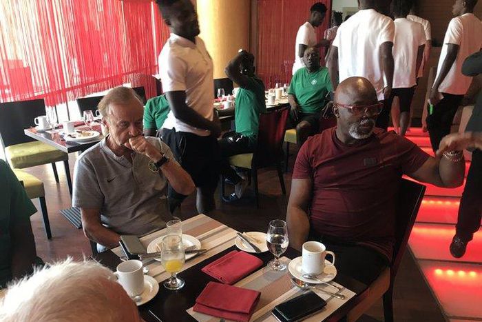 Gernot Rohr and Amaju Pinnick (Osasu Obayiuwana/Twitter)
